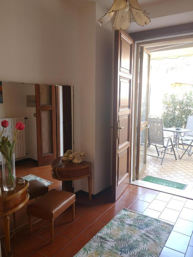 Casa Caterina 2 Storey House, With A Mountain View Toscolano Maderno Buitenkant foto