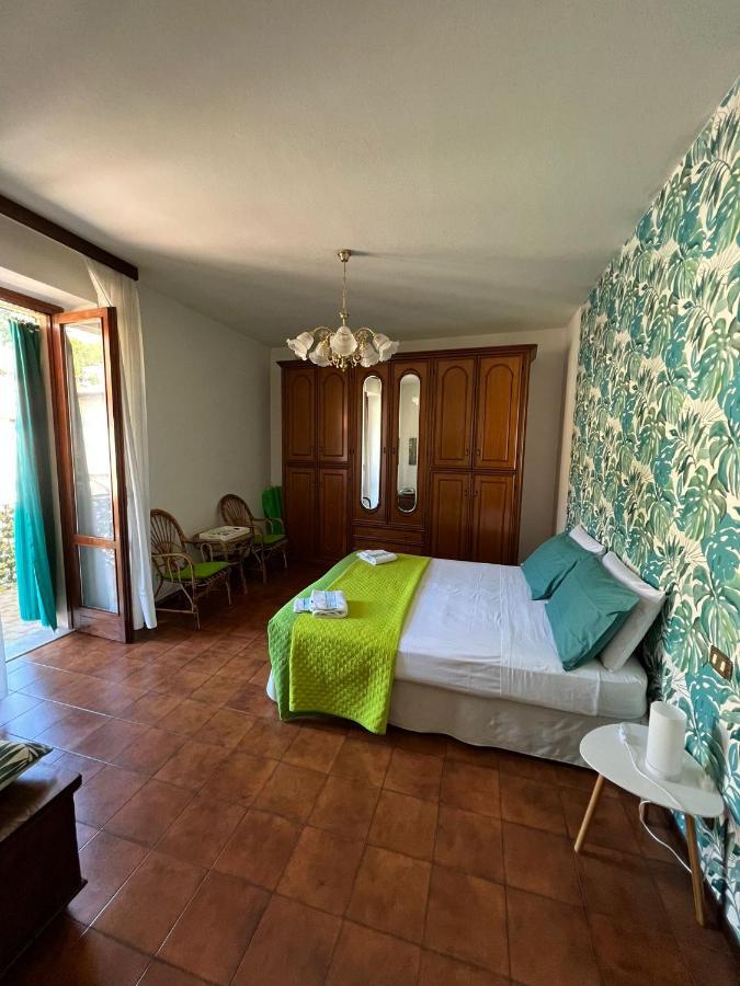 Casa Caterina 2 Storey House, With A Mountain View Toscolano Maderno Buitenkant foto